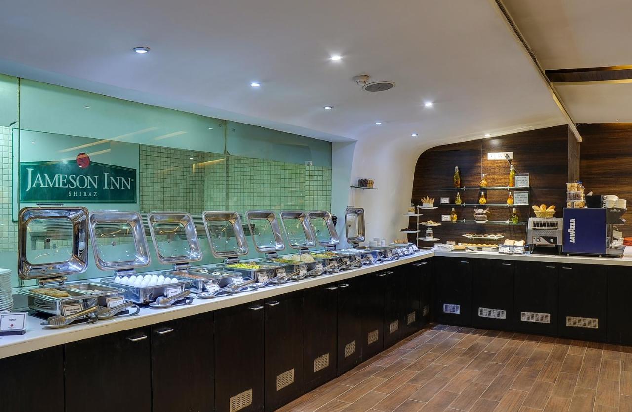 Siamton Inn- A Cygnett Collection Kalküta Dış mekan fotoğraf