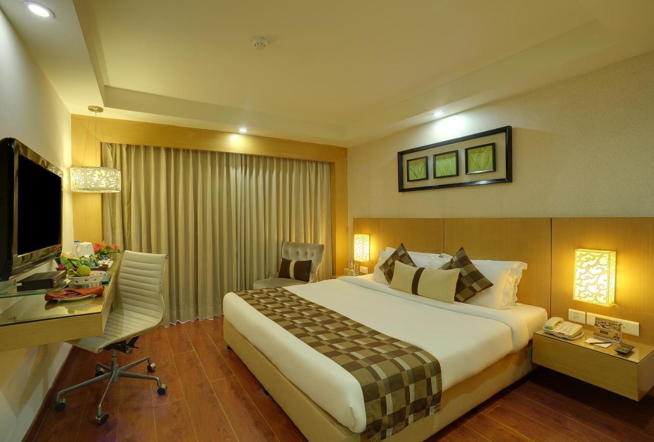 Siamton Inn- A Cygnett Collection Kalküta Dış mekan fotoğraf