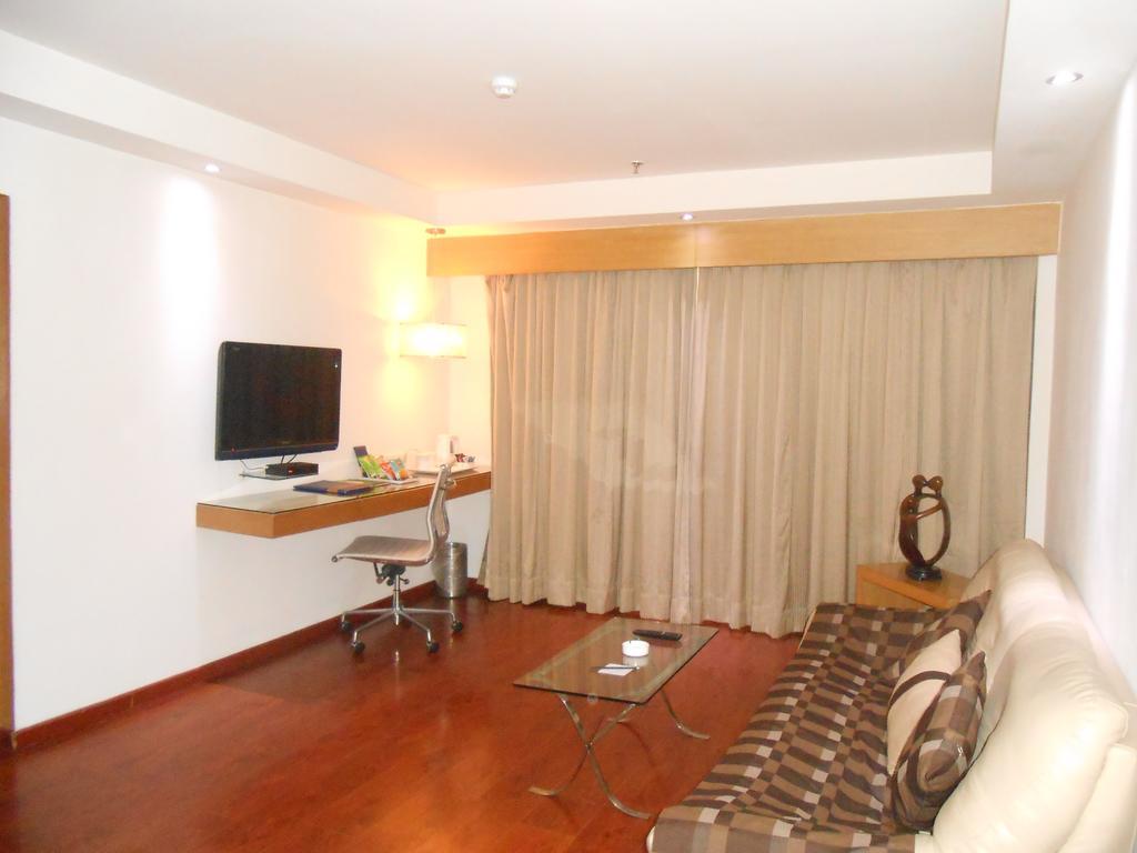 Siamton Inn- A Cygnett Collection Kalküta Dış mekan fotoğraf