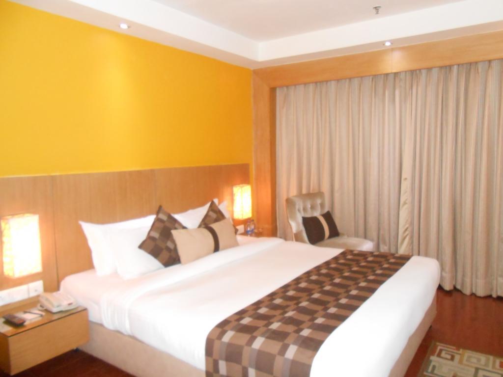 Siamton Inn- A Cygnett Collection Kalküta Dış mekan fotoğraf